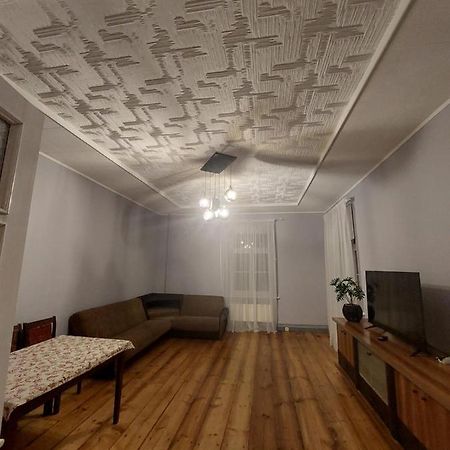 Pils Ielas Apartamenti Kandava Exterior foto